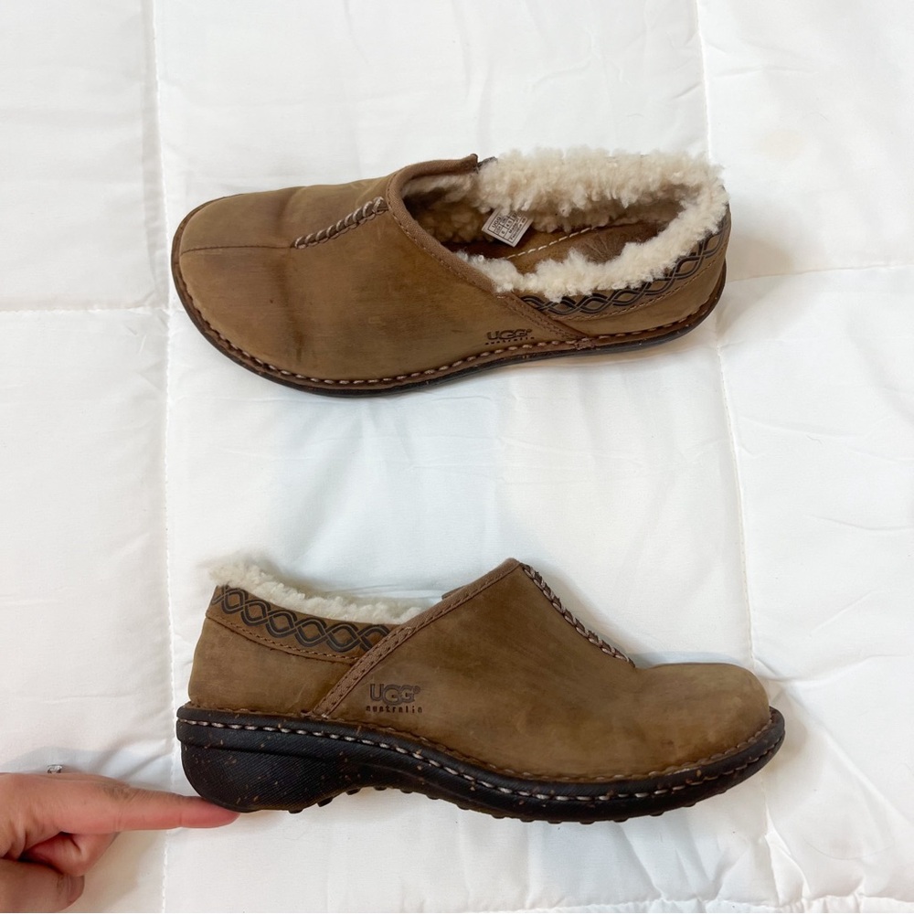 Ugg Bettey Brown Leather Sherpa Lined Clogs